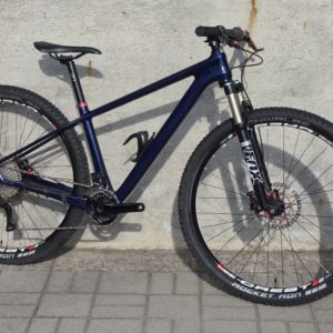 Használt Karbon 29er Monti 42-es (16,5") vázmérettel